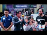 Jóvenes se manifiestan en la Expo Guadalajara por los estudiantes desaparecidos