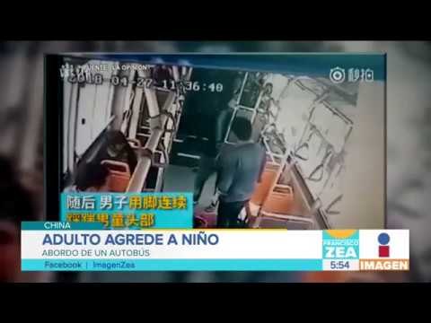 Un hombre agarra a golpes a un niño en el autobús | Noticias con Francisco Zea
