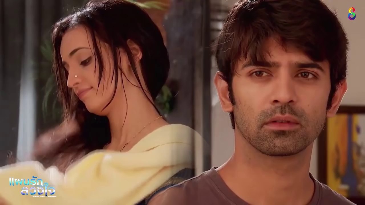 เมื่อบอสอาร์นาฟยังต้องยอมแพ้ให้กับคูชิ! - แผนรักลวงใจ (IPKKND)Arnav se quedo  mirando   khushi cuando se seco  su cabello
