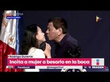 Presidente de Filipinas obliga a mujer a besarlo en la boca | Noticias con Yuriria Sierra