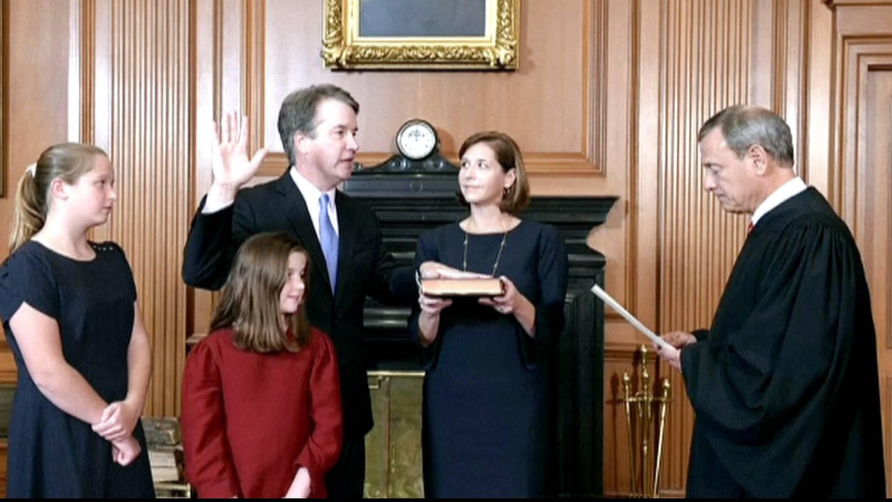 Brett Kavanaugh sworn in as US Supreme Court justice