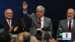 López Obrador y Carlos Slim hacen las paces con un abrazo y apretón de manos | Noticias con Ciro