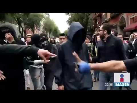 Anarquistas agreden a reporteros en la marcha del 2 de octubre | Noticias con Ciro