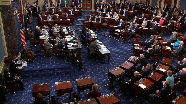 Etats-Unis: le juge Kavanaugh entre à la Cour suprême