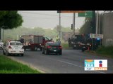 Taxistas se agarran a golpes y queman sus carros | Noticias con Francisco Zea
