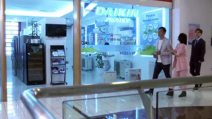 ep8-08_正方、淑君、知新、知慧逛家電賣場，知慧想購買新冷氣，但是在淑君的提醒下才察覺這時購買冷氣也是毫無用處