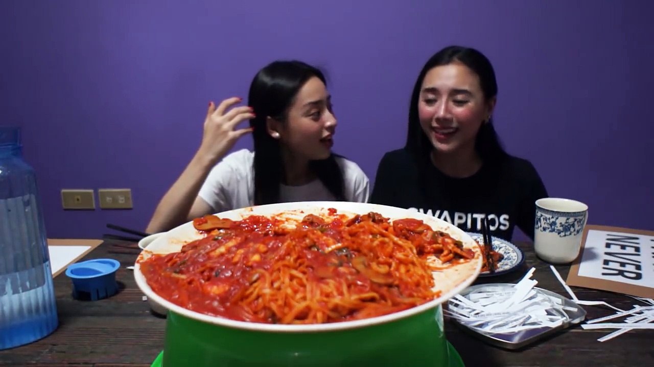 SPICY FIRE NOODLE CHALLENGE + NEVER HAVE I EVER WITH SISTER || SunnyKim