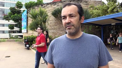 Brasileiros vão às urnas