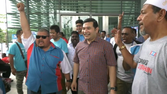 Rafizi wins FT PKR election, now leads Azmin by 43 votes