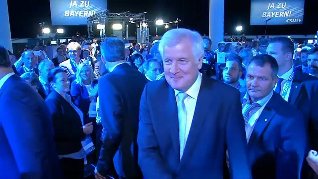 'Nein, nein, nein': Seehofer erteilt Koalition mit AfD eine Absage