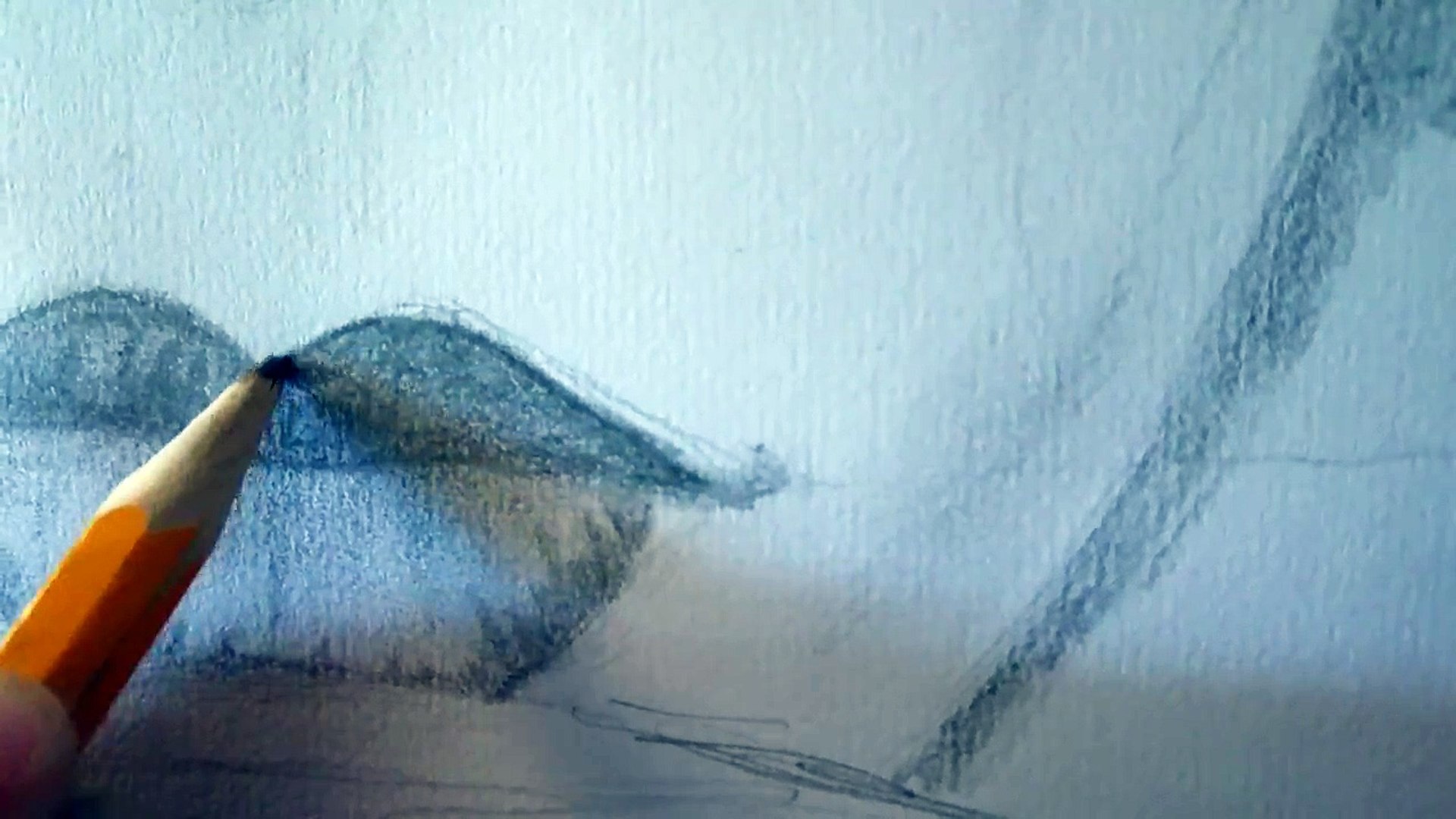 ⁣Sketching lips
