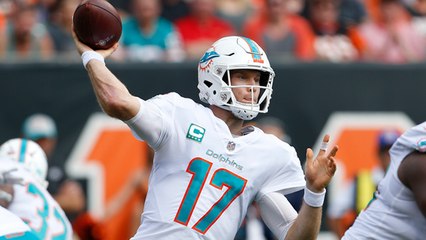 Tannehill lofts perfect throw to Kenyan Drake for TD