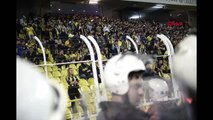 Spor Fenerbahçeli Taraftarlar Stadı Terk Etmedi