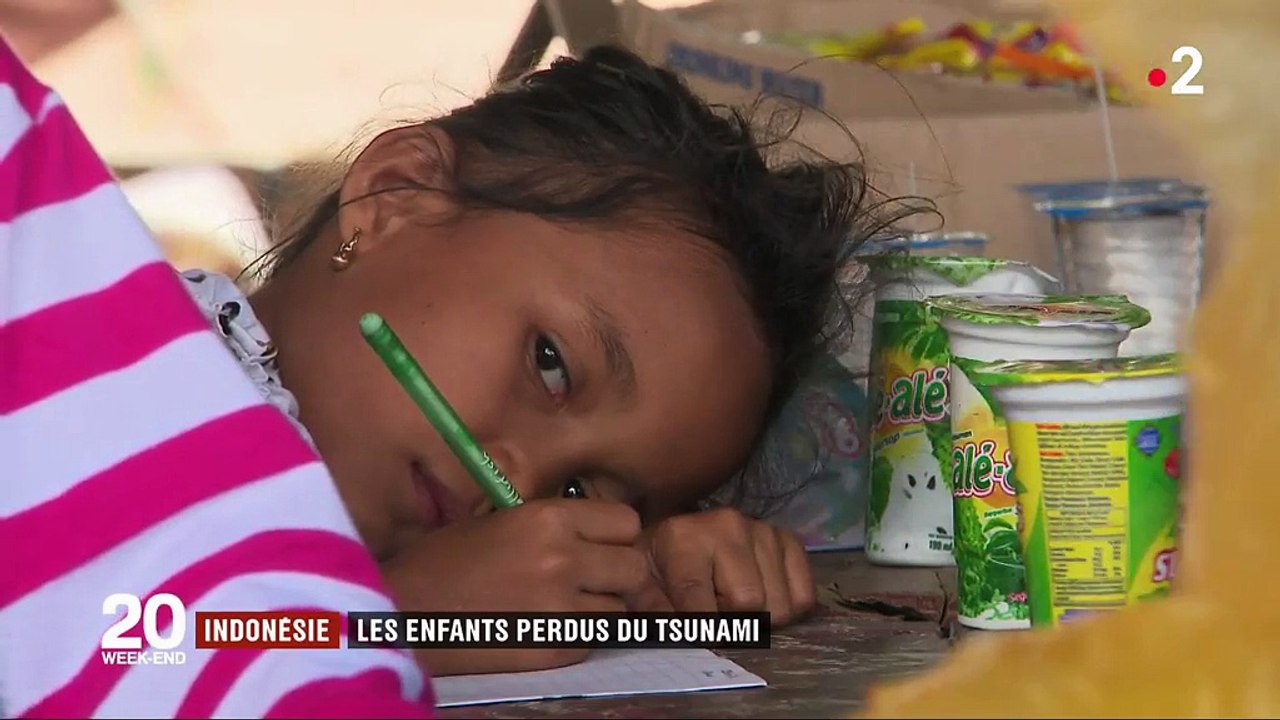 "Ma maman n'a pas couru assez vite" : en Indonésie, des orphelins profondément marqués par le séisme et le tsunami