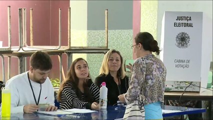 البرازيليون يقترعون لاختيار رئيس جديد وحكام للولايات
