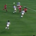 ⚽️ #Baggio  #Sampdoria ➡️ #GoalOfTheDay  08.09.1993 - Juve-Samp 3-1  #ForzaJuve