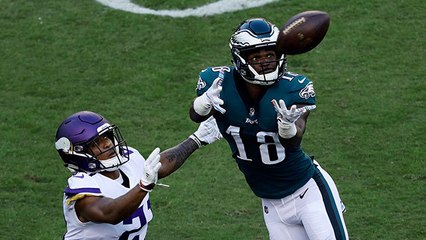 Shelton Gibson makes adjustment in air to pull down 48-yard pass