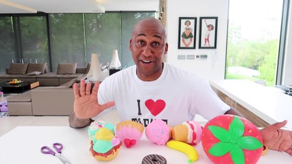 CUTTING OPEN TIANA'S GIANT SQUISHY | Toys AndMe