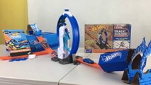 Hot Wheels Pley Box Surprises Loop Launcher Challenge Accepted 2018 || Keith's Toy Box