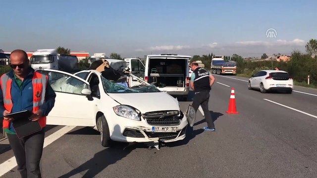 Tır ile otomobil çarpıştı: 1 ölü, 1 yaralı - KOCAELİ