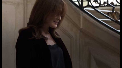 L’incroyable transformation de Carla Bruni pour Vogue