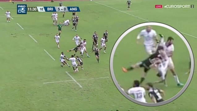 L'impressionnant et dangereux plaquage cathédrale de Stuart Olding