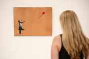 Une oeuvre de Bansky s'autodétruit lors de sa mise aux enchères