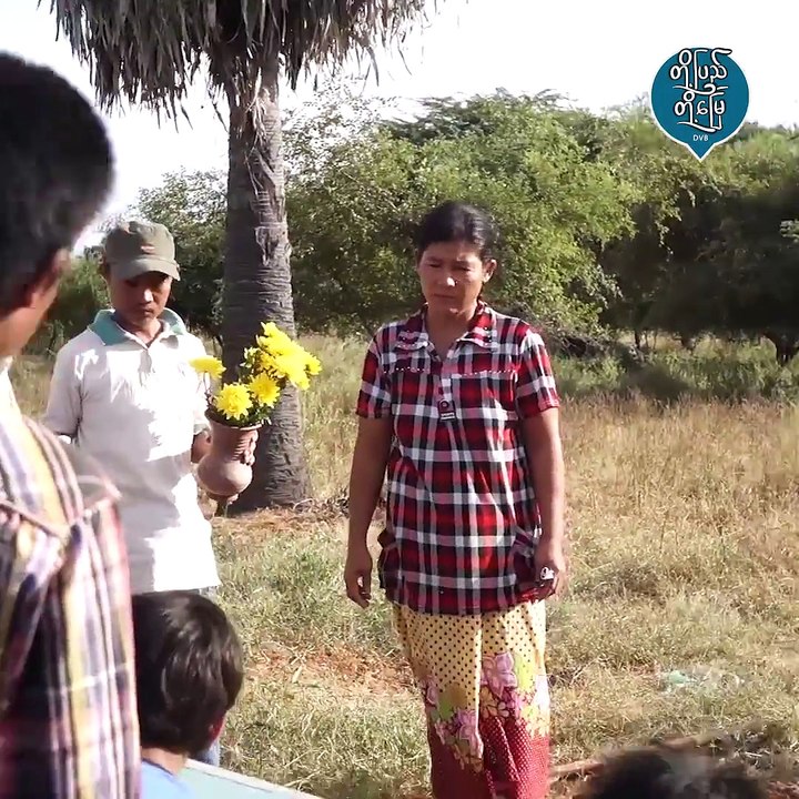 “လူရွင္ေတြပဲေၾကာက္တယ္ …လူေသကိုုမေၾကာက္ဘူး” ဆိုုတဲ့  ပခုုကၠဴၿမိဳ႕ က သုုဘရာဇာ ေဒၚၾကည္ၾကည္၀င္း#Roadshow#women#mortician