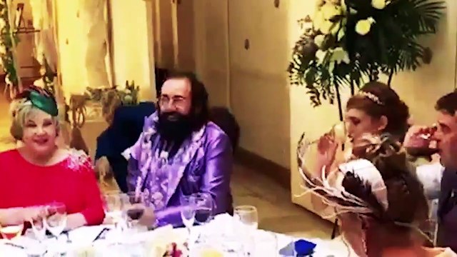 Momentazos - La caída de Karina y otros momentazos de la boda de su hija - 10/10/18