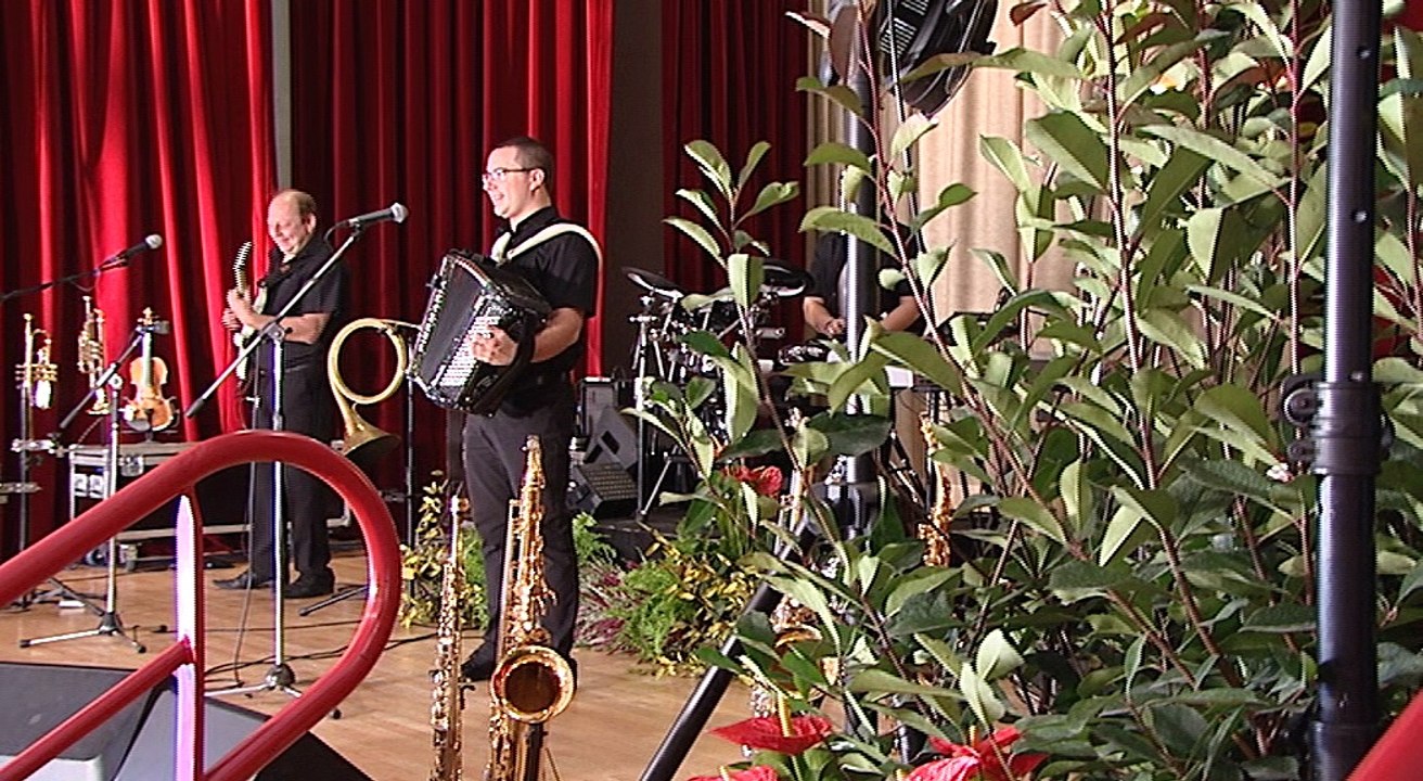 variations auvergnates par l' Orchestre Dominique & Stéphanie FLOQUET