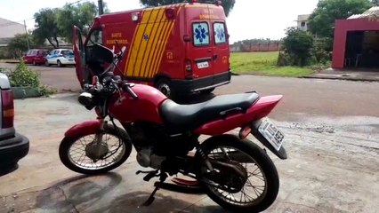 Batida entre carro e moto deixa jovem ferida no Esmeralda