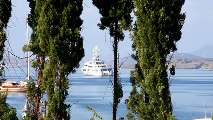 Lüks motoryat Bodrum'a demirledi - MUĞLA