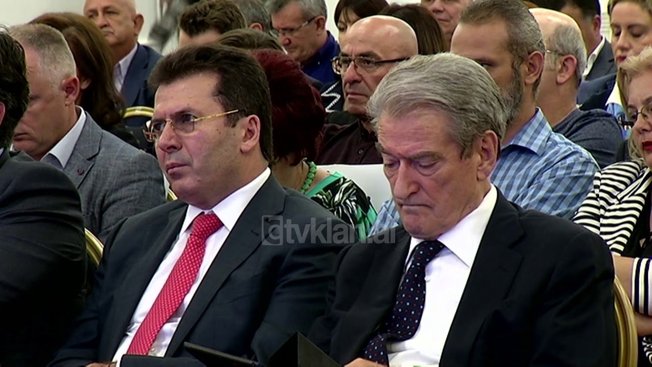 Basha: Kurre nuk kam kerkuar pushtet ne tavoline nga Rama