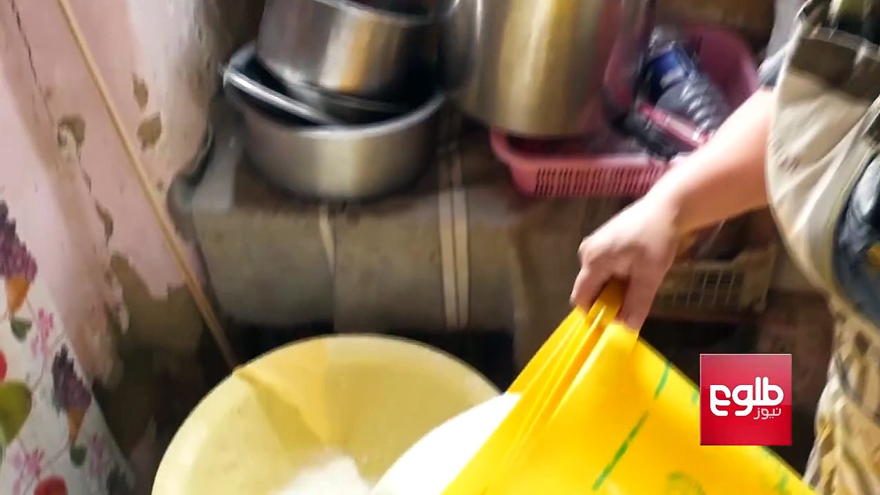 زنی در غرب کابل با ایجاد یک فارم دام‌داری میلیون‌ها افغانی پول پیدا کرده است.بیشتر در گزارش ببینید