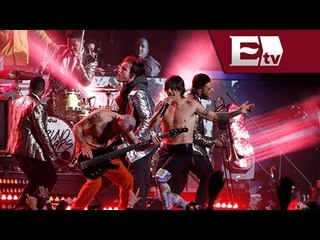 Bajista de los Chili Peppers acepta playback en el Super Bowl  / Joanna Vegabiestro
