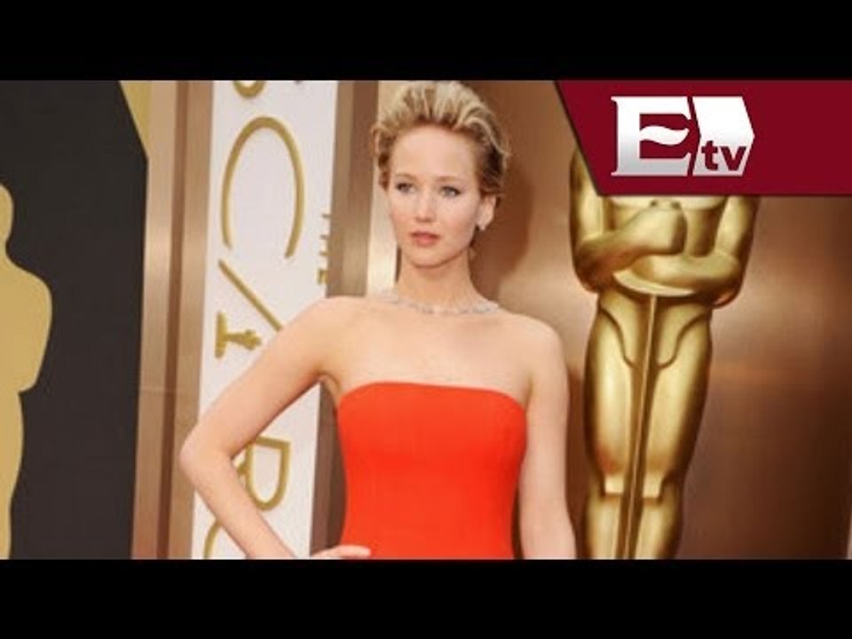 Jennifer Lawrence se vuelve a tropezar en la al...