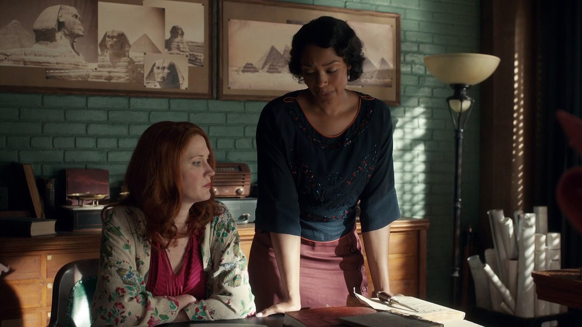 ⁣Frankie Drake Mysteries S02E03