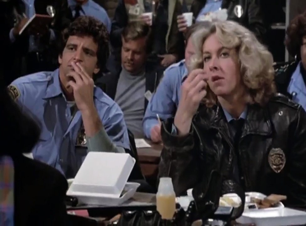 Hill Street Blues S03E09 A Hair Of The Dog