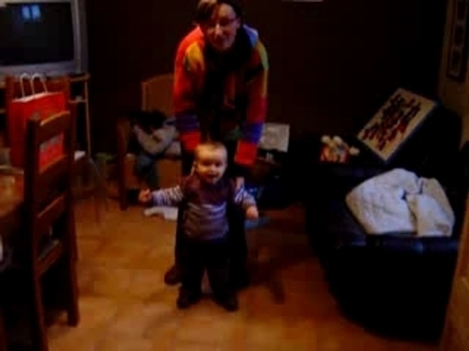 Vidéo premiers pas Elouan