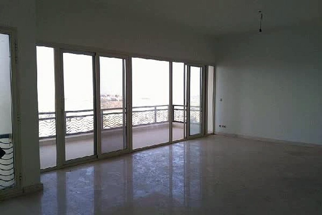 للايجار بنت هاوس فى اب تاون كايرو اعمار التو