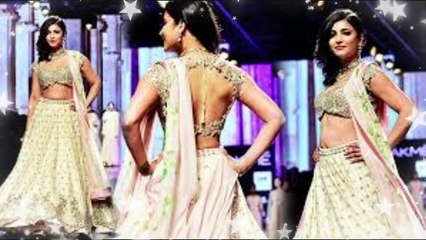 Shruti Hassan Oops moment __ Lakme Fashion ,Shruti Hassan