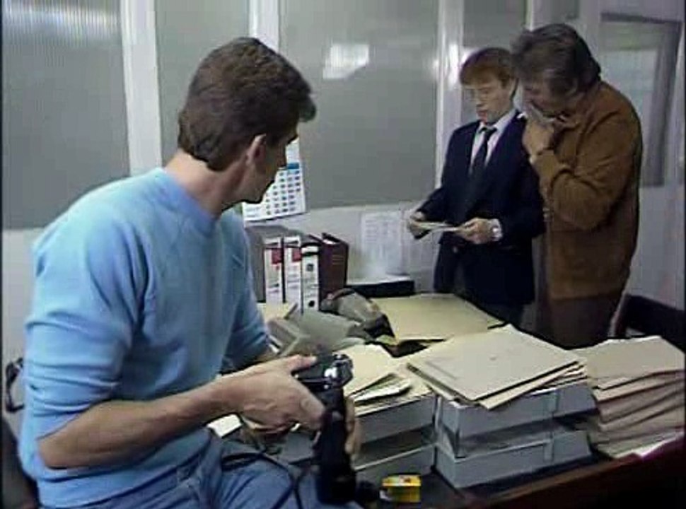 The Bill S01 E04 Long Odds Part.2