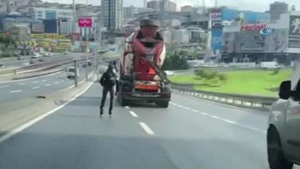 Patenli Gencin Trafikte Ölümle Dansı Kamerada