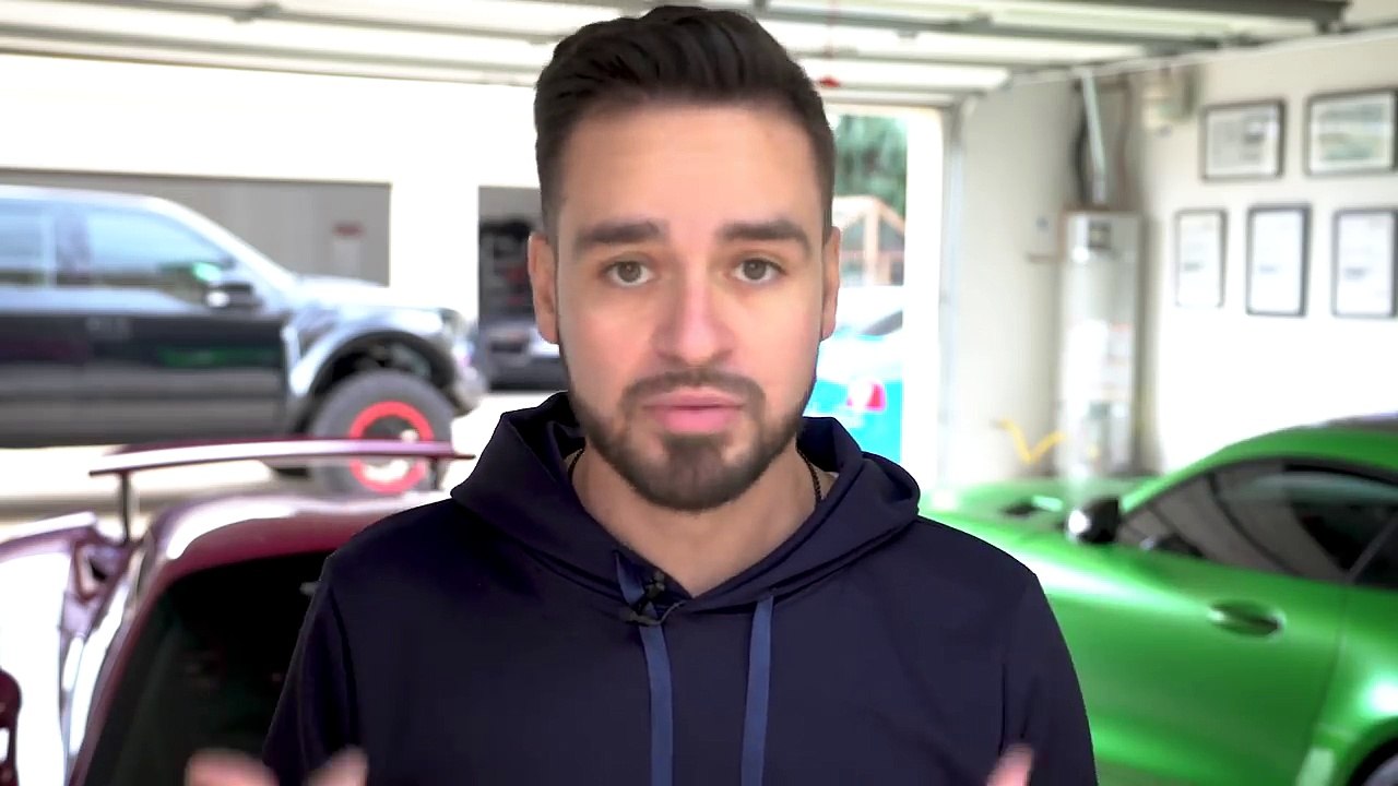 Gastando mas de 1 millón de dólares en 1 coche | Salomondrin