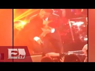 Fanatica llega con vestido de novia a concierto de Luis Miguel / Joanna Vegabiestro