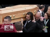 Jim Carrey devastado en el funeral de su exnovia/ Función