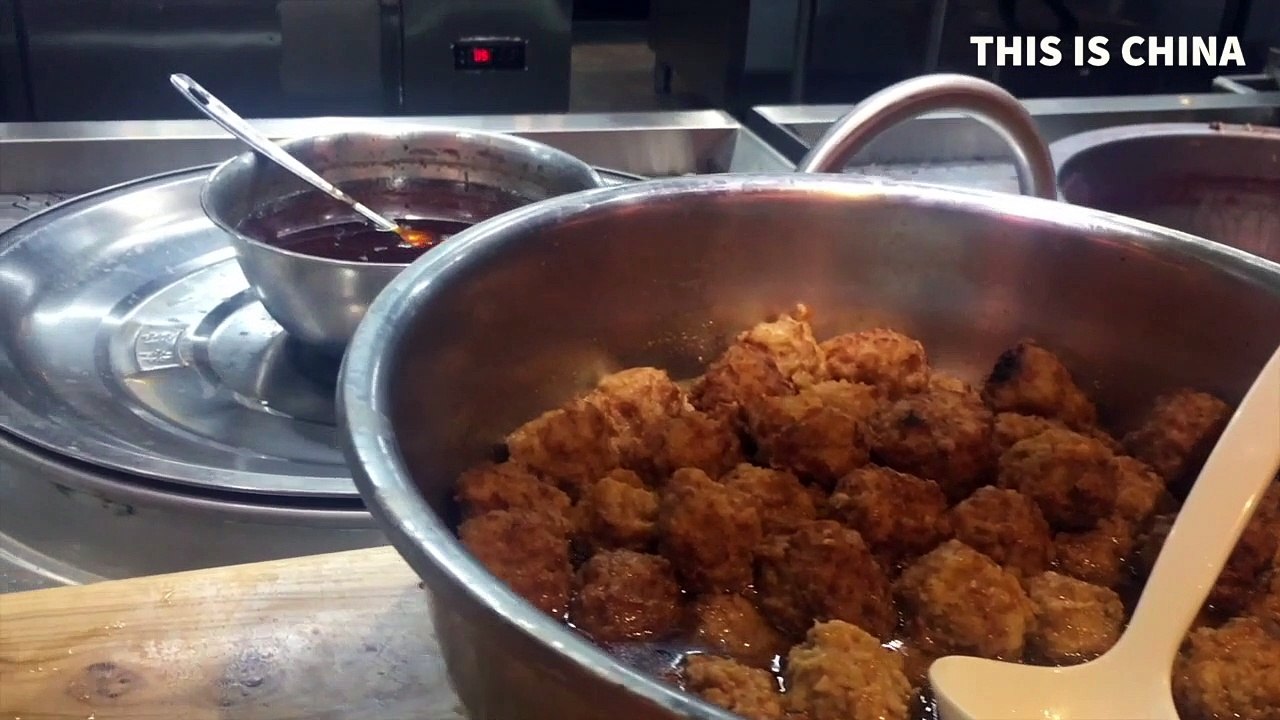 Knife-Shaved Noodles You Can't Miss in China