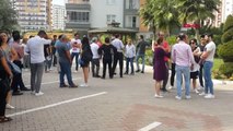Mersin'de Evinde Ölü Bulunan Akademisyen İçin Üniversitede Tören Düzenlendi