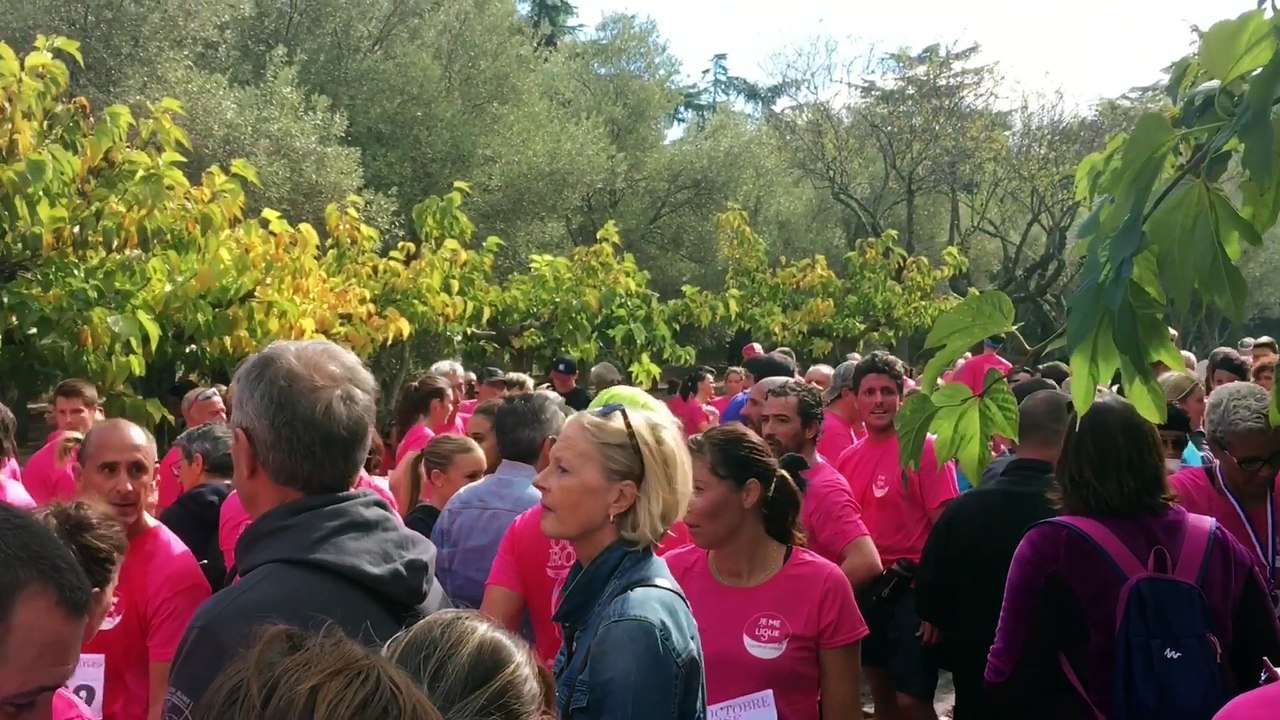 LE CAP D'AGDE - 700 participants à la course rose dimanche 7 octobre 2018