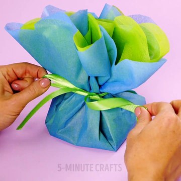 Wrap It Up! 9 creative ideas for gift wrapping. bit.ly/2QrBIgU